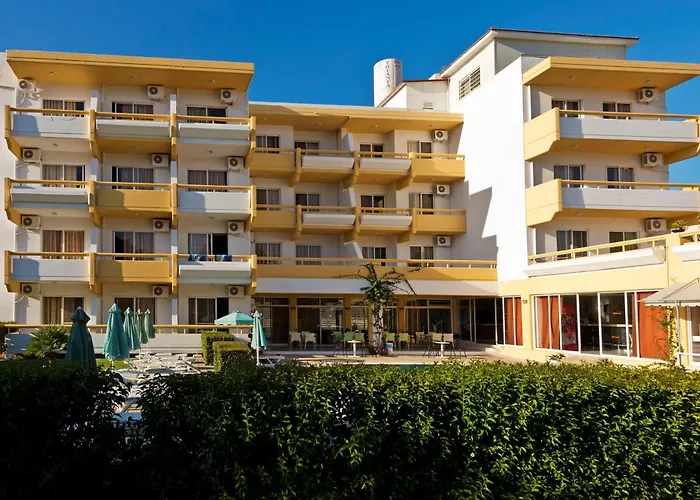 Trianta Hotel Apartments