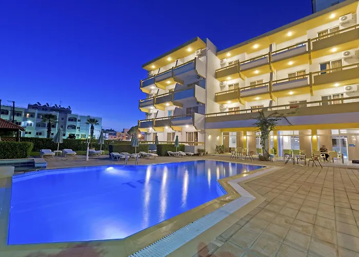 Trianta Hotel Apartments